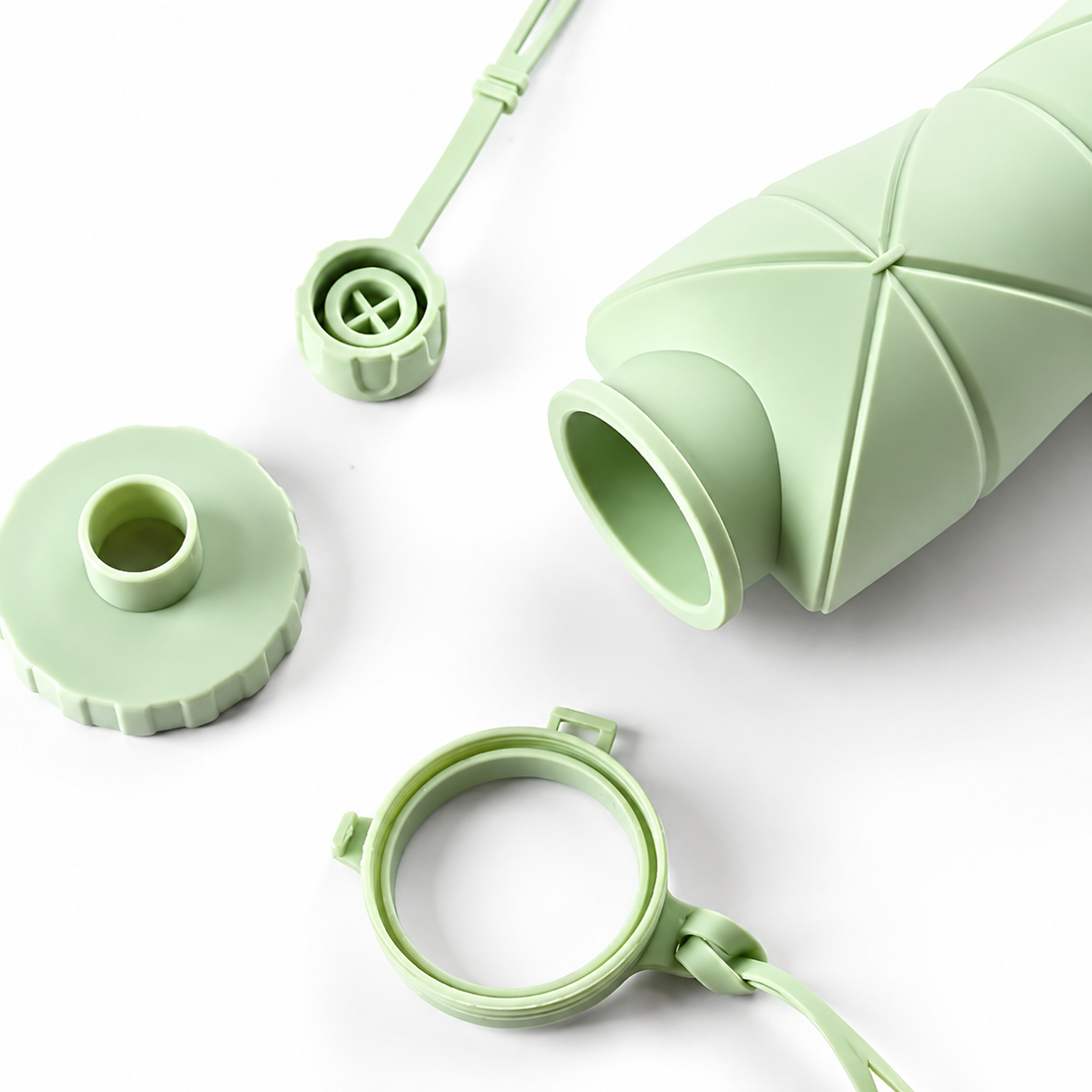 Foldable Silicone Water Bottle – Leakproof, Lightweight & Travel Friendly
